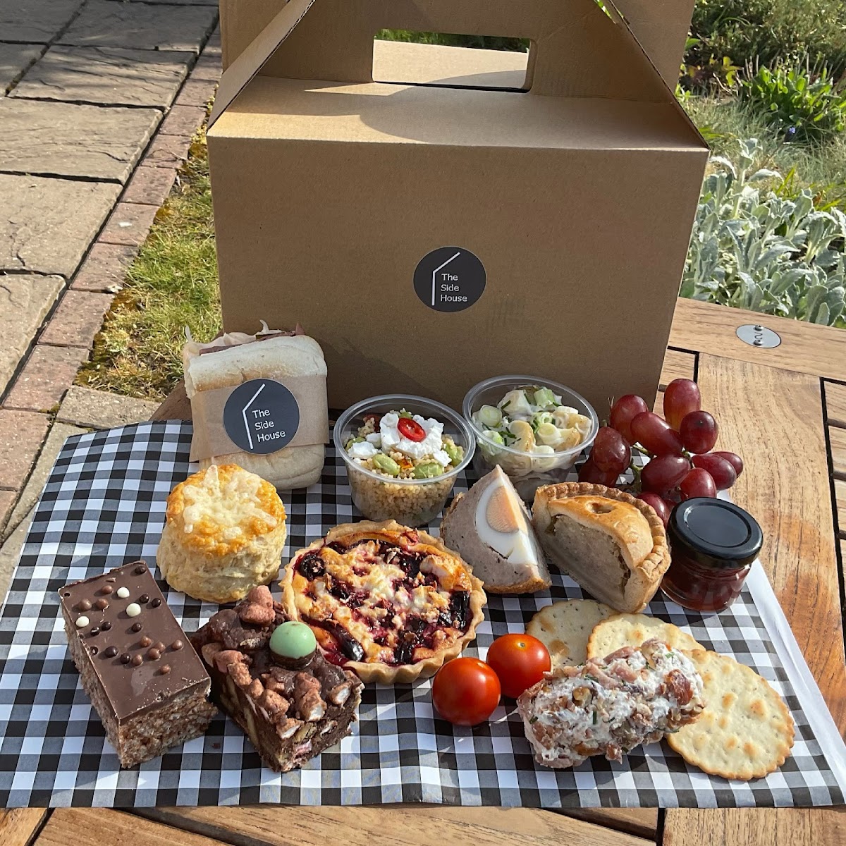 The Side House Photos 2